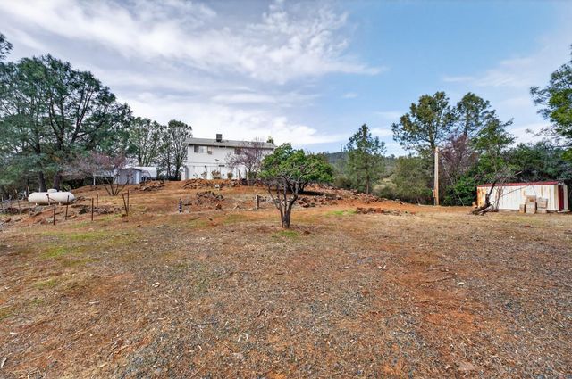 3940 Pineoakyo Ct, Rescue, CA 95672