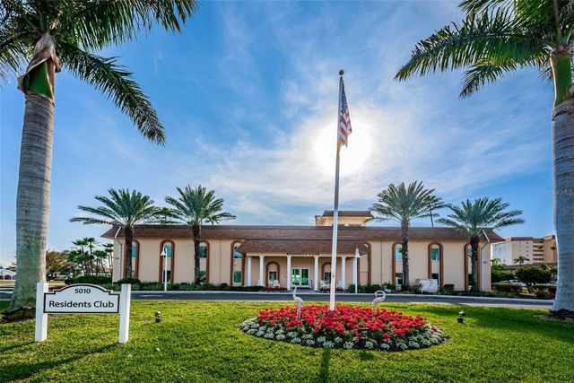 5130 BRITTANY DRIVE S 202, St Petersburg, FL 33715
