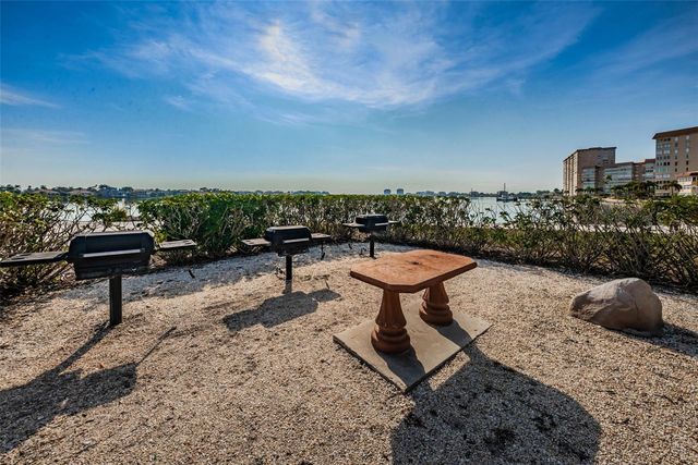 5130 BRITTANY DRIVE S 202, St Petersburg, FL 33715
