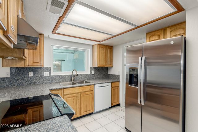 1345 W OBISPO Avenue, Mesa, AZ 85202