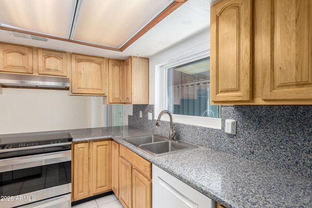 1345 W OBISPO Avenue, Mesa, AZ 85202