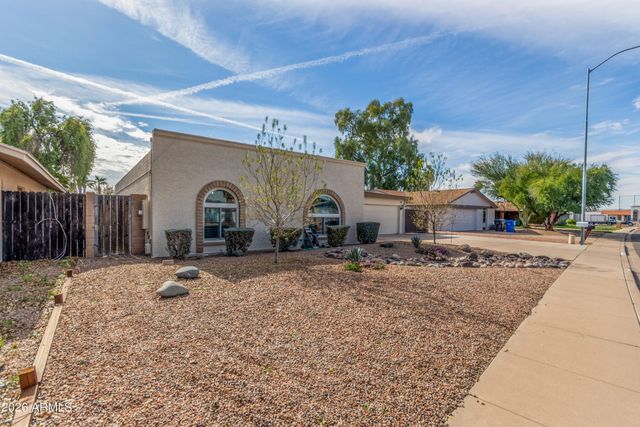 1345 W OBISPO Avenue, Mesa, AZ 85202