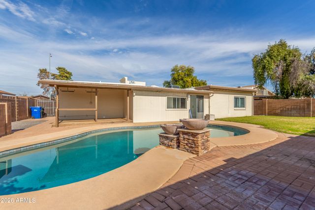 1345 W OBISPO Avenue, Mesa, AZ 85202