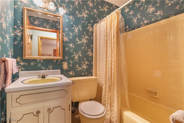 1804 Jackson Avenue NW, Massillon, OH 44646