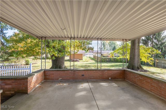 1804 Jackson Avenue NW, Massillon, OH 44646