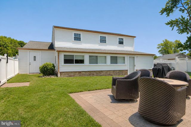 103 BARCLAY DR, Blackwood, NJ 08012