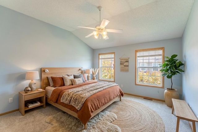 1586 Woodlynn Avenue 2, Maplewood, MN 55109