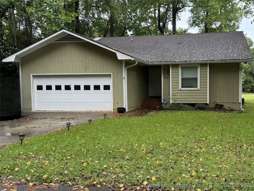 684 Wren Lane, Vass, NC 28394
