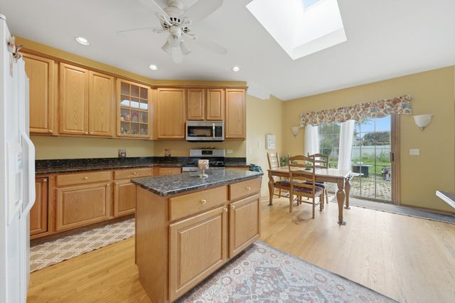 10400 Emerald Avenue, Orland Park, IL 60467
