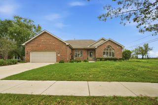 10400 Emerald Avenue, Orland Park, IL 60467