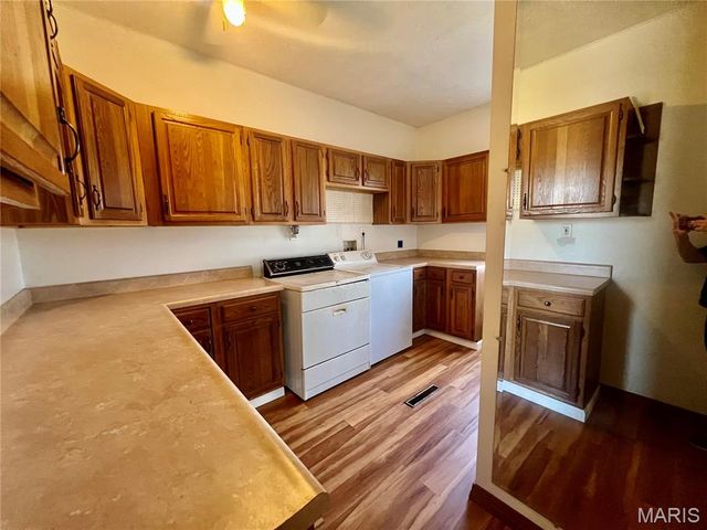 718 State Street Front and Back units, East Carondelet, IL 62240