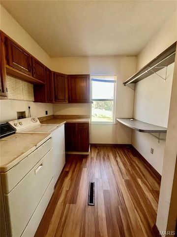 718 State Street Front and Back units, East Carondelet, IL 62240