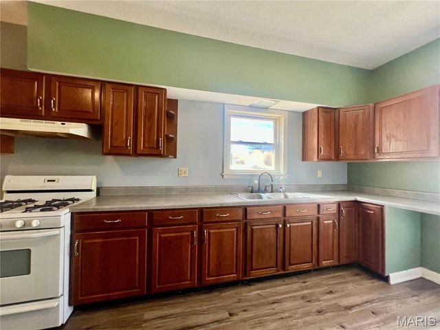 718 State Street Front and Back units, East Carondelet, IL 62240