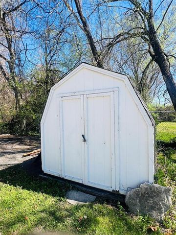 718 State Street Front and Back units, East Carondelet, IL 62240
