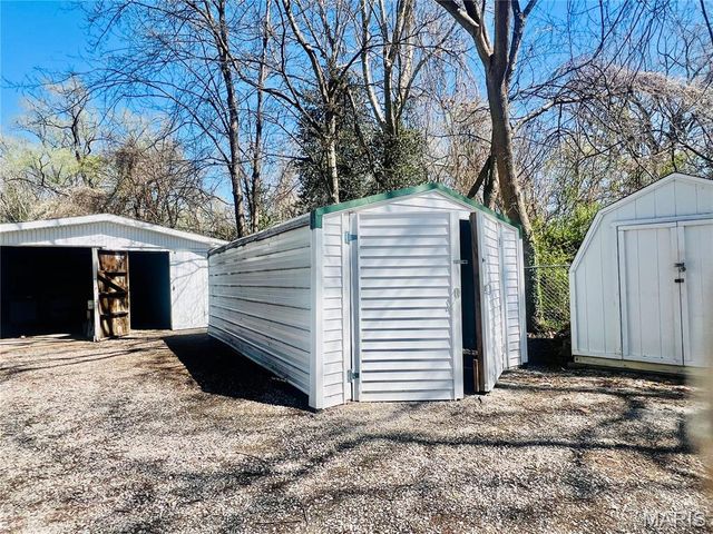 718 State Street Front and Back units, East Carondelet, IL 62240