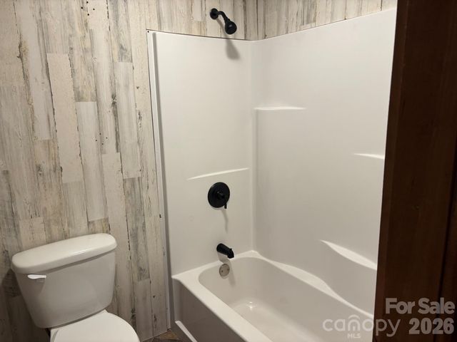 86 Jack Sullins Road, Spruce Pine, NC 28777