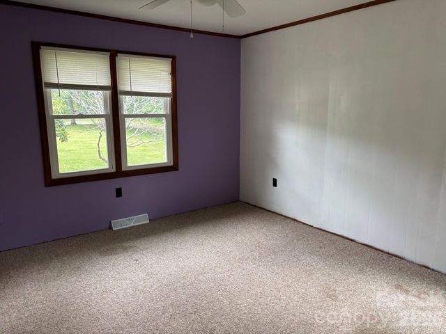 86 Jack Sullins Road, Spruce Pine, NC 28777