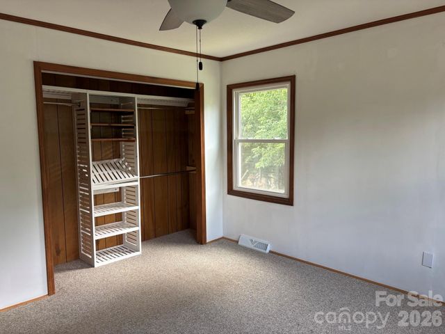86 Jack Sullins Road, Spruce Pine, NC 28777
