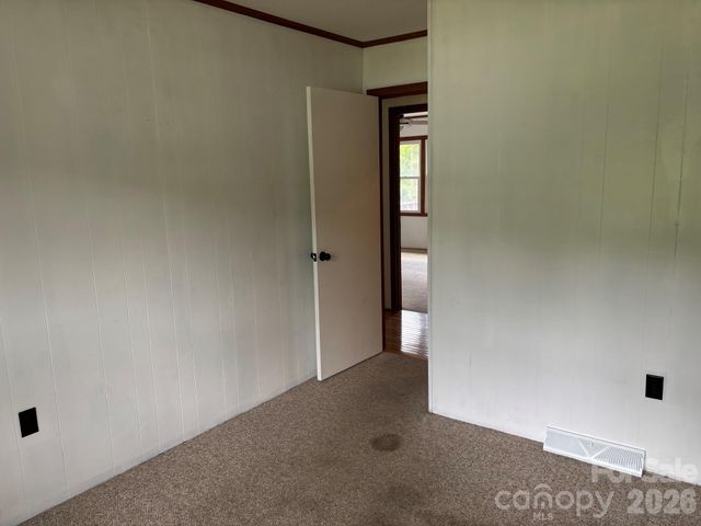 86 Jack Sullins Road, Spruce Pine, NC 28777