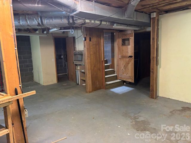86 Jack Sullins Road, Spruce Pine, NC 28777