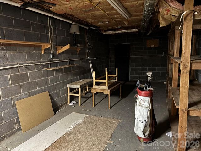 86 Jack Sullins Road, Spruce Pine, NC 28777