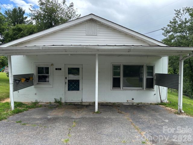 86 Jack Sullins Road, Spruce Pine, NC 28777