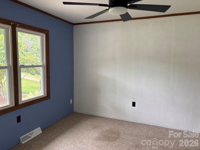 86 Jack Sullins Road, Spruce Pine, NC 28777