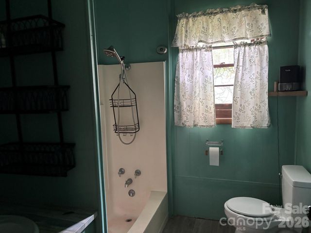 86 Jack Sullins Road, Spruce Pine, NC 28777