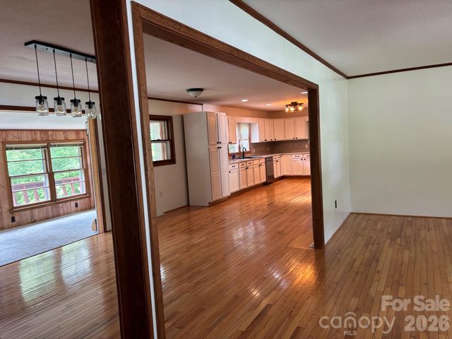86 Jack Sullins Road, Spruce Pine, NC 28777