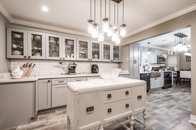 3600 Autumn Lane, Baytown, TX 77521