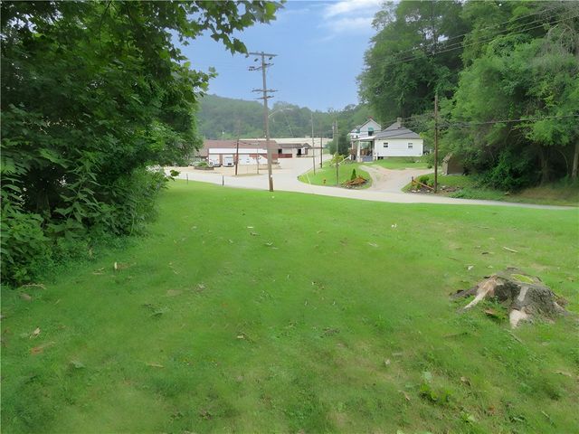 545 Park Ave, Monongahela, PA 15063