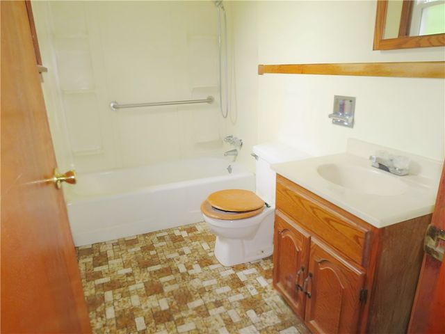 545 Park Ave, Monongahela, PA 15063