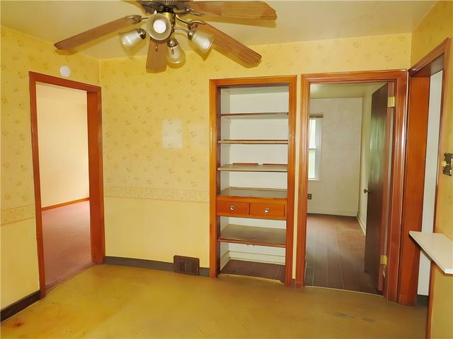 545 Park Ave, Monongahela, PA 15063