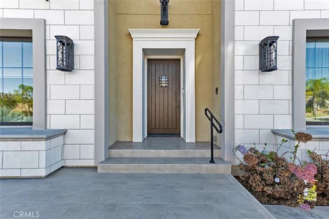 19858 Longhorn Drive, Chatsworth, CA 91311