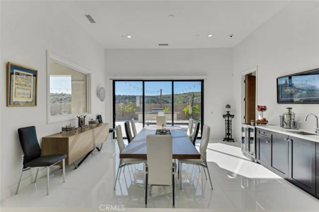 19858 Longhorn Drive, Chatsworth, CA 91311