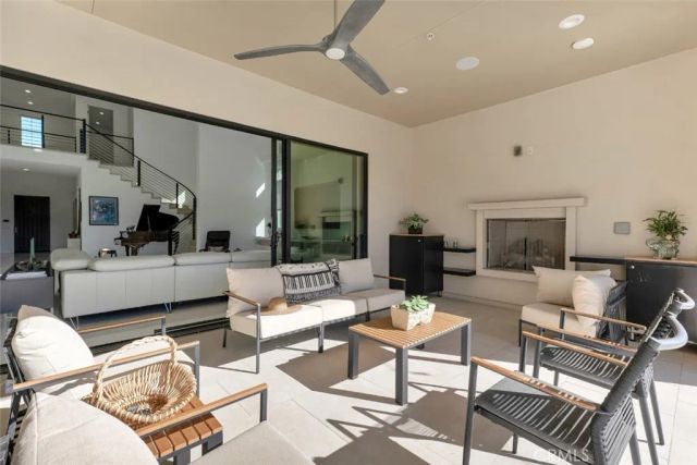 19858 Longhorn Drive, Chatsworth, CA 91311