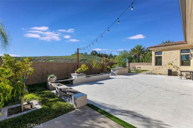 19858 Longhorn Drive, Chatsworth, CA 91311