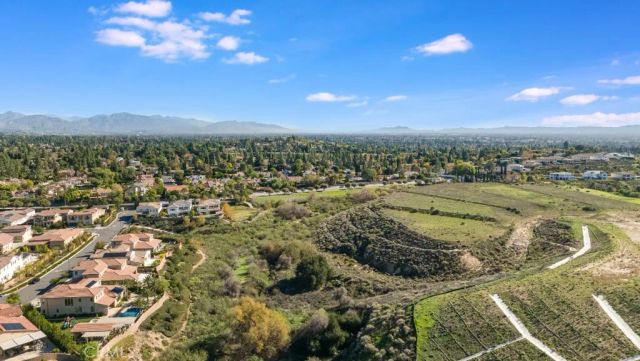 19858 Longhorn Drive, Chatsworth, CA 91311
