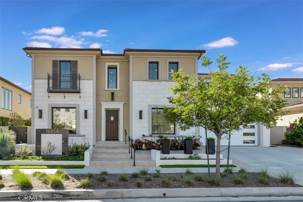 19858 Longhorn Drive, Chatsworth, CA 91311