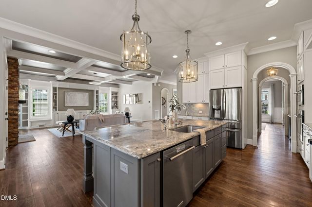 112 Honeyridge Lane, Holly Springs, NC 27540
