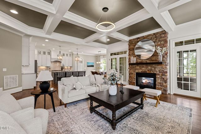 112 Honeyridge Lane, Holly Springs, NC 27540