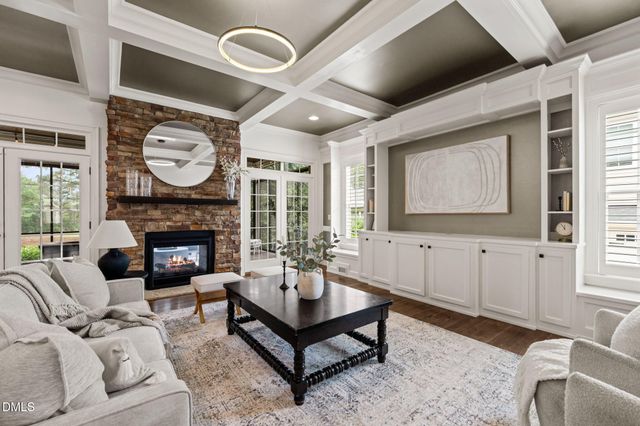 112 Honeyridge Lane, Holly Springs, NC 27540
