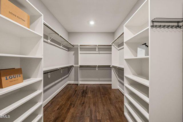 112 Honeyridge Lane, Holly Springs, NC 27540