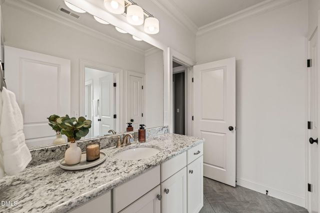 112 Honeyridge Lane, Holly Springs, NC 27540