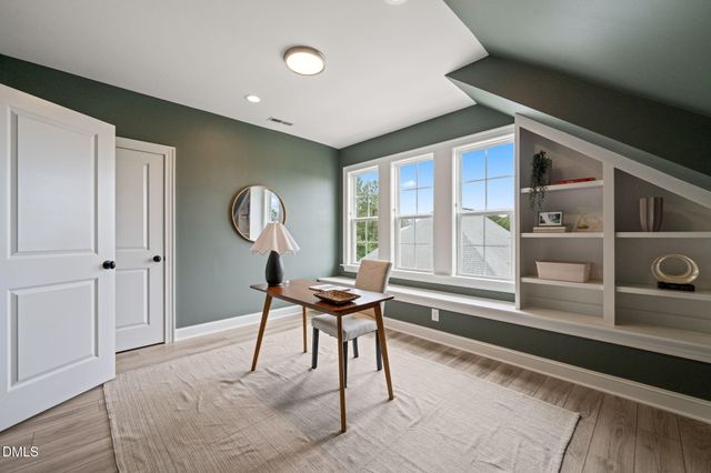 112 Honeyridge Lane, Holly Springs, NC 27540
