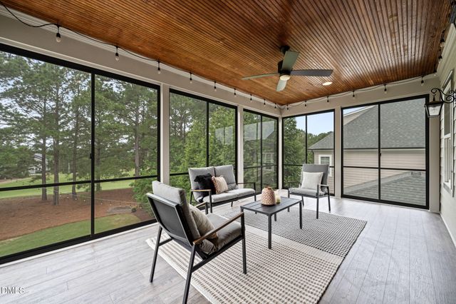 112 Honeyridge Lane, Holly Springs, NC 27540