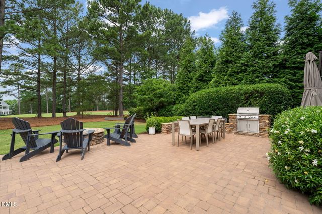 112 Honeyridge Lane, Holly Springs, NC 27540