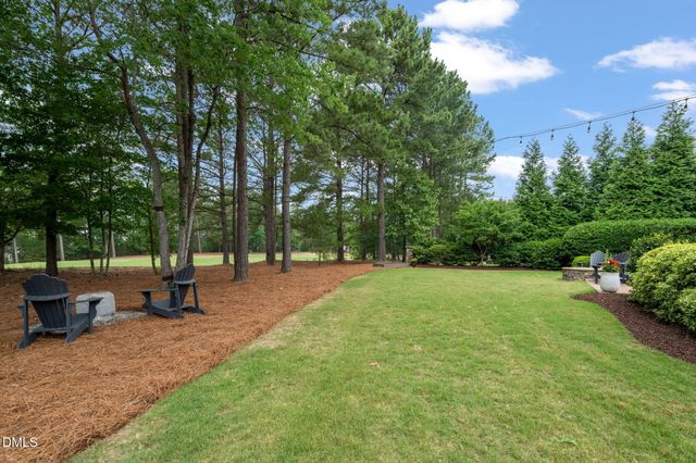 112 Honeyridge Lane, Holly Springs, NC 27540