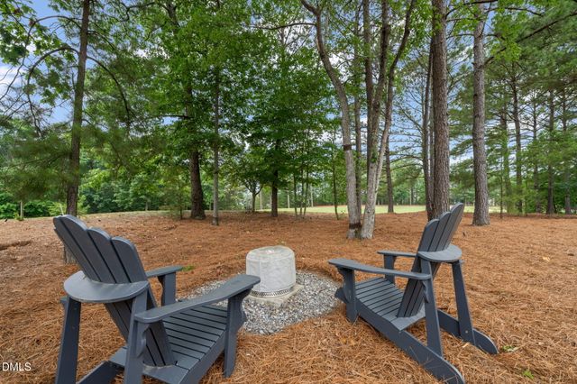112 Honeyridge Lane, Holly Springs, NC 27540