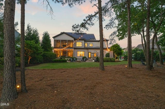 112 Honeyridge Lane, Holly Springs, NC 27540